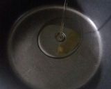 A picture of step 2 of Aloo ki tarkari.