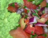 A picture of step 2 of Pico de Gallo/Guacamole.