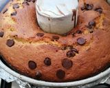 Foto del paso 5 de la receta: Queque de plátano con chispas de chocolate
