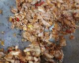Foto langkah ke 1 dari resep Mie Goreng Ayam Pedas.