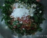 A picture of step 3 of Spinach bharwa paratha.