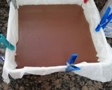 Foto del paso 19 de la receta: Primer pastel de tres chocolates