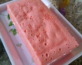 Foto langkah ke 7 dari resep Bolu Pop Ice Strawberry Lembut dan Enak.