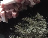 Hình bước làm 2 của món Thịt heo kho sả ruốc