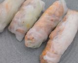 Foto langkah ke 4 dari resep Vietnamese Spring Rolls.