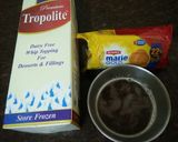 A picture of step 2 of Marie biscuit pudding.