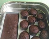 Foto langkah ke 8 dari resep Muffin coklat, very simple -no mixer-.