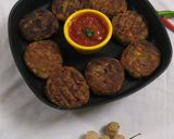 A picture of step 5 of Soyabean Tikkis.
