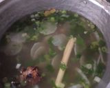 Foto langkah ke 7 dari resep Soto Bandung Bening.