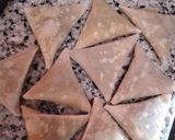 A picture of step 5 of Samosas.