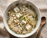 Hình bước làm 5 của món Canh hẹ đậu hủ trắng