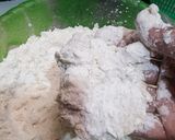 Foto langkah ke 4 dari resep Jamur goreng tepung.