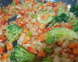 Foto del paso 8 de la receta: Arroz con verduras y pollo