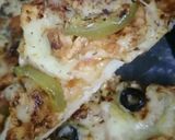 A picture of step 18 of Grilled Smoky Chicken pizza😋.