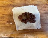 A picture of step 4 of Corned Beef Bread Pie.