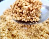 Foto del paso 1 de la receta: Barritas crujientes de copos de quinoa inflada