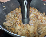 Foto del paso 7 de la receta: Noodles con setas y pollo