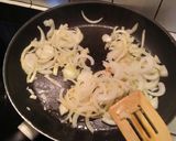 Une image de l'étape 1 de Spaghetti de courgette aux crevettes.