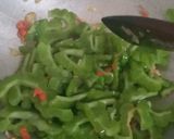 Foto langkah ke 7 dari resep Tumis Pare Telur Orak Arik.