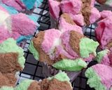 Foto langkah ke 7 dari resep Bolu kukus mekar no soda.