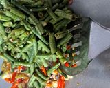 Foto langkah ke 3 dari resep Tumis Kacang Panjang.