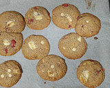 Foto del paso 11 de la receta: Cookies de chocolate blanco y fresas
