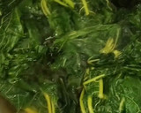 Foto langkah ke 1 dari resep 185. Oseng Daun Pepaya Teri.