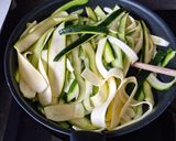 Une image de l'étape 1 de °Tagliatelles de courgettes à la carbonara°.