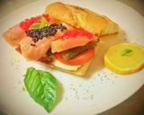 Foto del paso 6 de la receta Bocadillo de salmón ahumado y queso brie