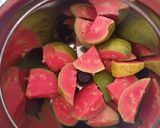 A picture of step 1 of Refreshing Guava Juice.