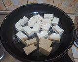 Foto langkah ke 2 dari resep Sop Tahu Telur.