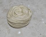 A picture of step 3 of Khasta bal wala chaki ke atty Ka paratha.