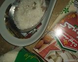 A picture of step 1 of Instant Sheer khurma.