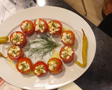 Foto del paso 1 de la receta: Tomatitos rellenos de queso y piparra