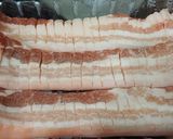 Hình bước làm 1 của món Thịt ba rọi khứa nướng mè