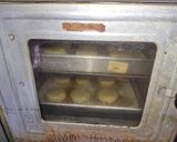 Foto langkah ke 9 dari resep Bakpia Kacang Hijau (Oleh-oleh Khas Yogyakarta).