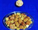 A picture of step 6 of Papaya and Fritters Curry.