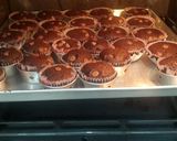 Foto langkah ke 6 dari resep Chocolate custard muffin.