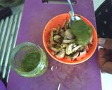 Foto langkah ke 1 dari resep Grilled shrimp and mushroom with garlic parsley sauce.