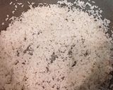 A picture of step 1 of Clam Rice Porridge (Cháo hến).