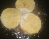 A picture of step 4 of Chicken bread pockets.