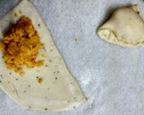 A picture of step 3 of Dry peethi samosa.