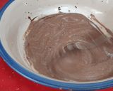 Foto del paso 2 de la receta Mini-polos de yogur y chocolate