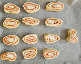 Foto del paso 6 de la receta: Hojaldres de salmón ahumado y queso philadelphia