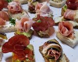 Foto del passaggio 5 della ricetta Stuzzichini con affettati