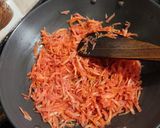 A picture of step 2 of Gajar ka halwa.