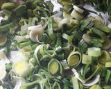 Foto del paso 1 de la receta: Salsa puerro 🤤🤤
