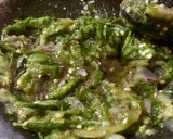 Foto langkah ke 4 dari resep Sambal Ijo Ikan Asin Terong Kentang.