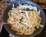 Foto del paso 4 de la receta: Solomillo de cerdo en salsa de manzana