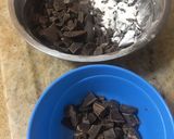 Foto del paso 4 de la receta: Torta con trozos de chocolate